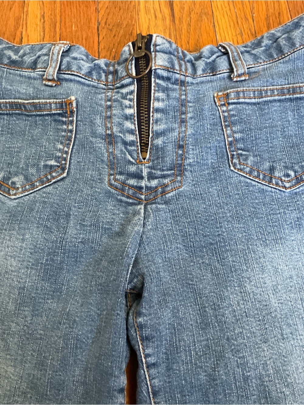 MOSSIMO Vintage Y2K ring pull front zipper women’s denim shorts. Size 13.A++